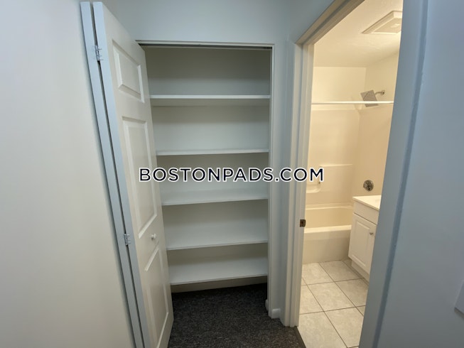 Boston - $1,600 /mo