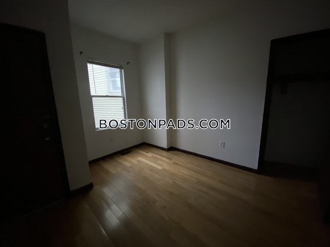 Boston - $4,000 /mo