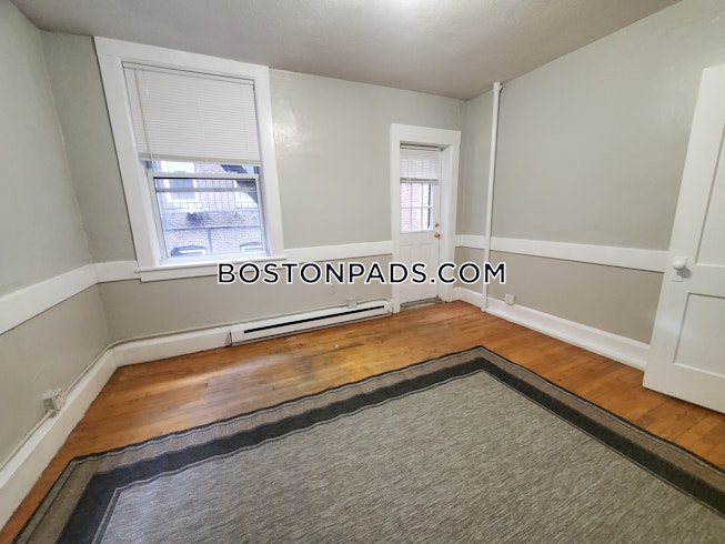 Boston - $2,000 /mo