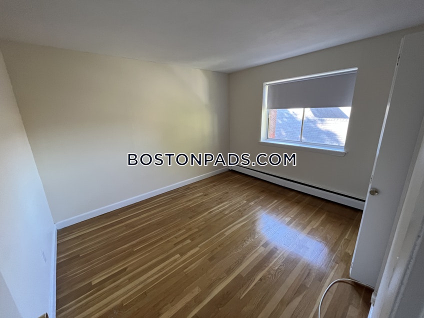 Boston - $3,600 /month