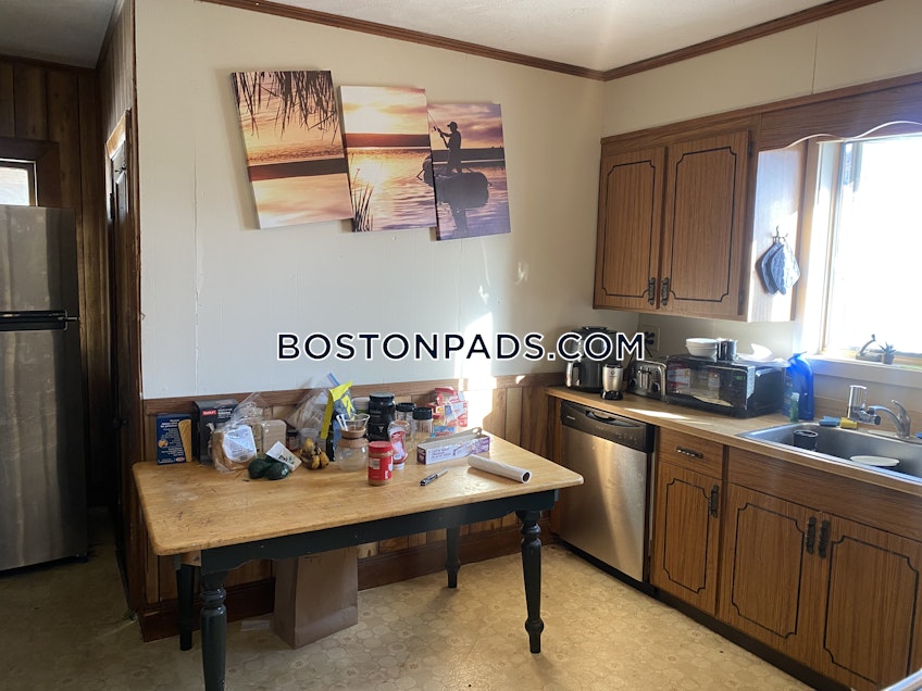 Medford - $4,100 /month