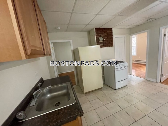 Boston - $4,400 /mo