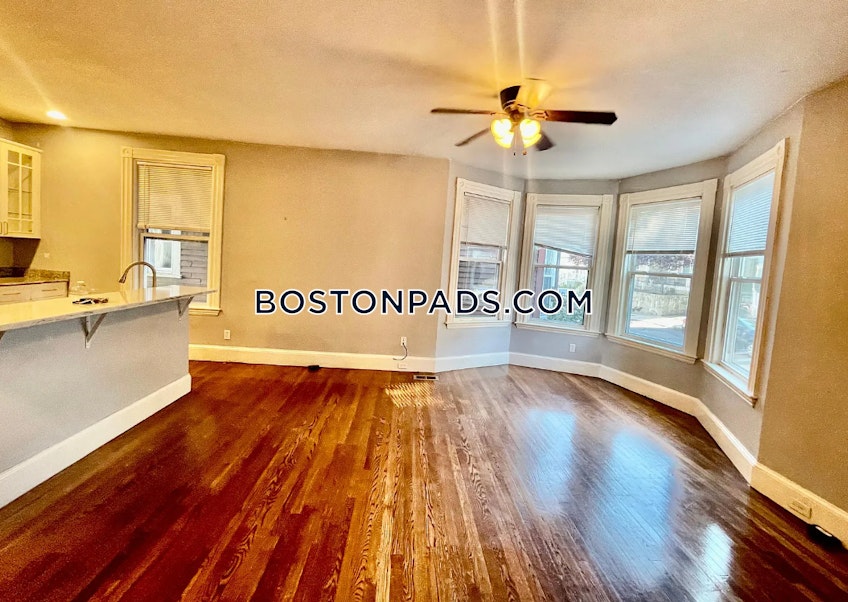 Boston - $6,500 /month