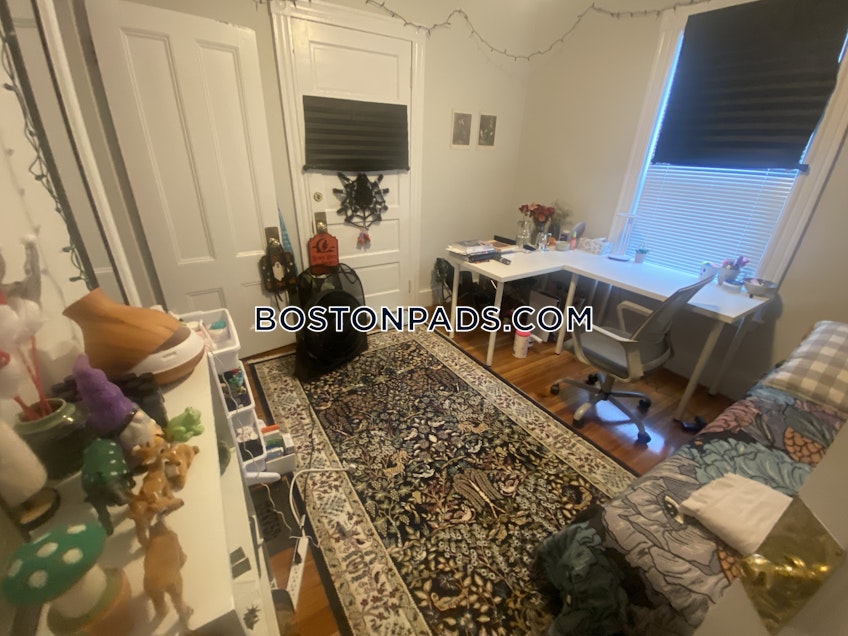 Somerville - $4,100 /month