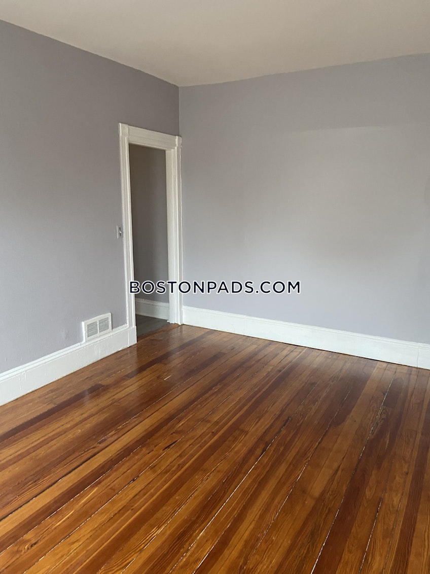 Boston - $3,100 /month