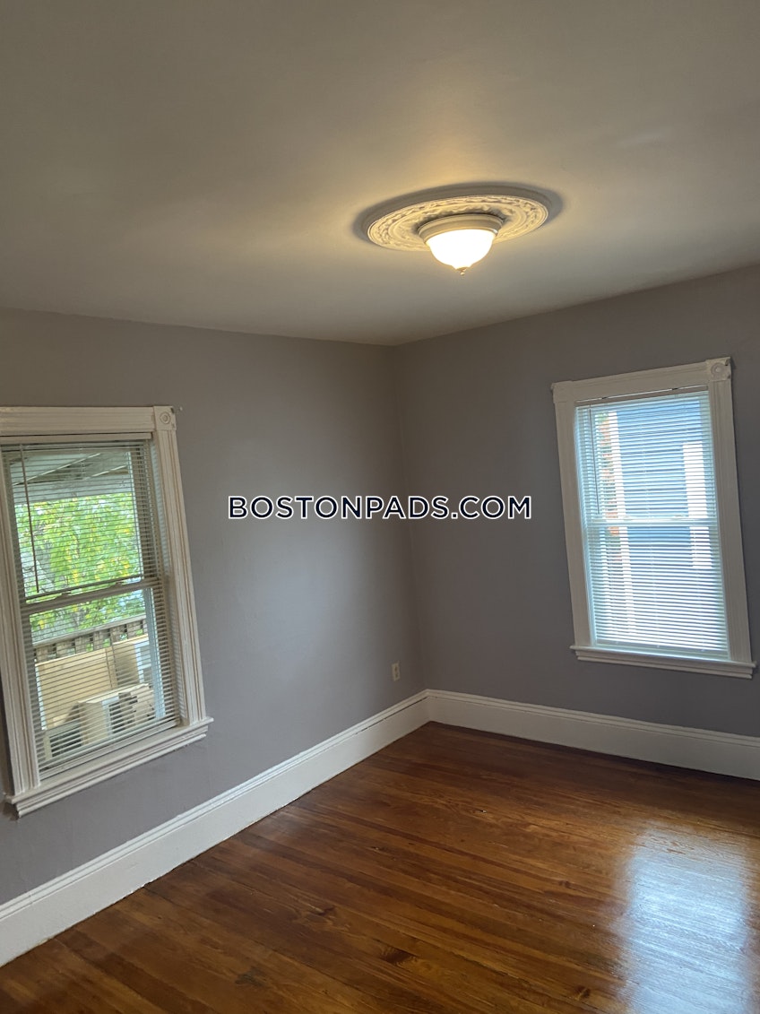 Boston - $3,100 /month