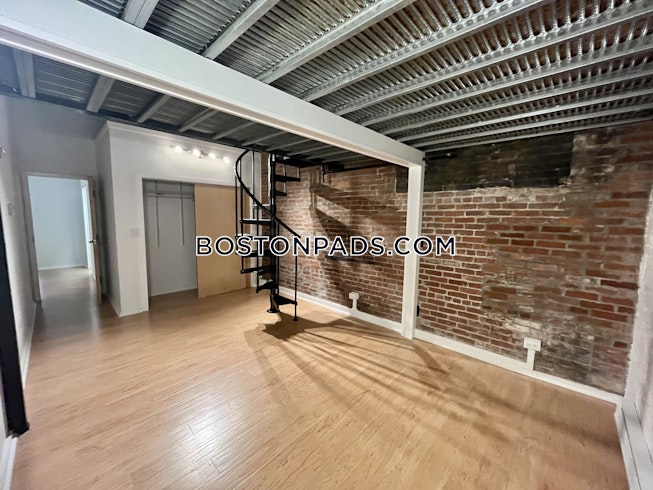 Boston - $4,200 /mo