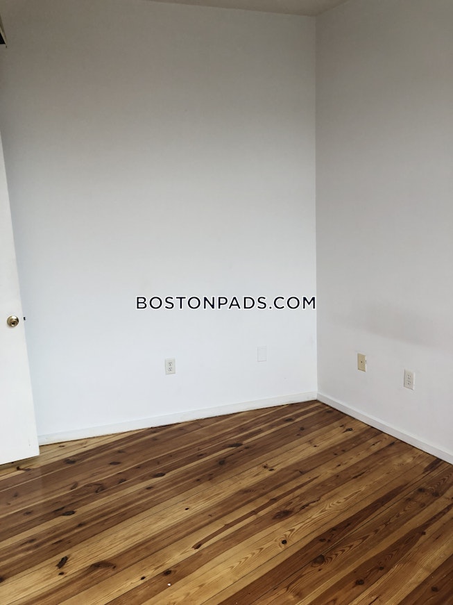 Boston - $2,675 /mo