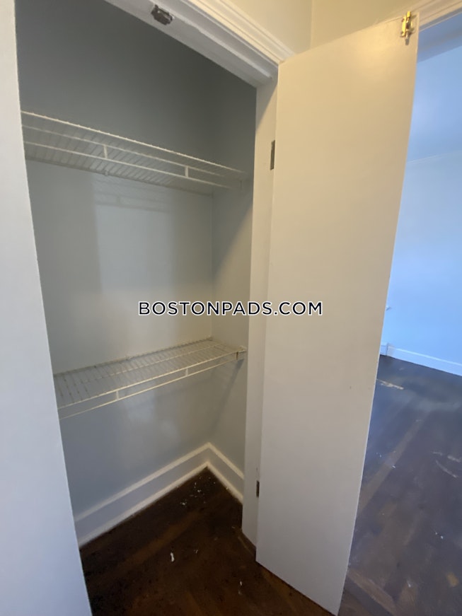 Boston - $2,495 /mo