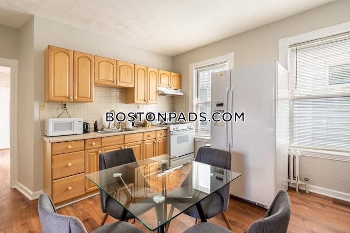 dorchester-apartment-for-rent-3-bedrooms-1-bath-boston-3000-4561030 