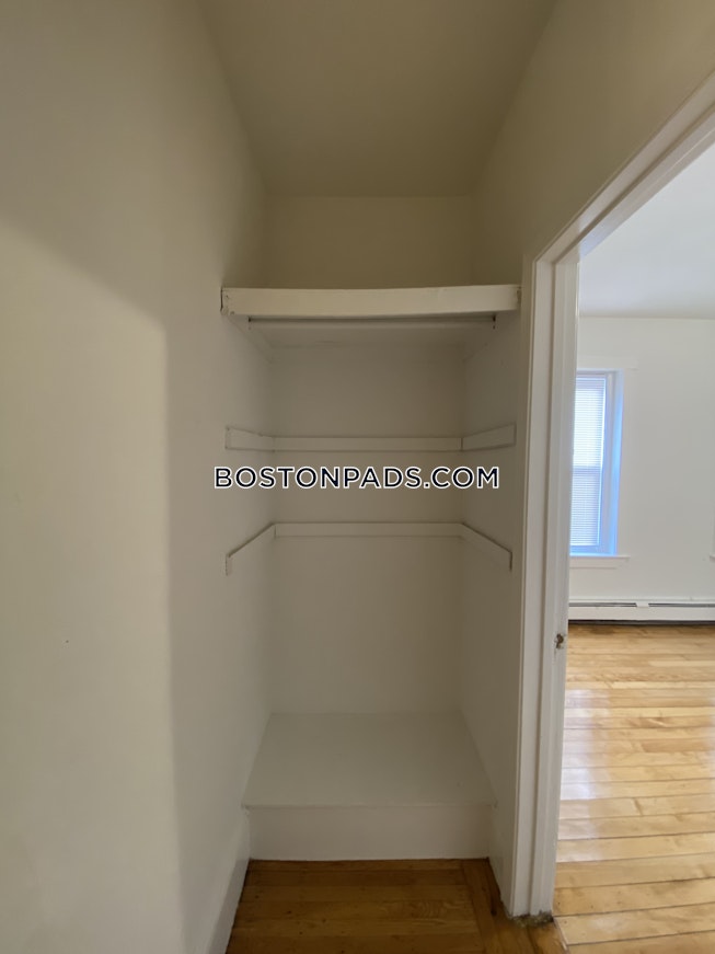 Boston - $3,200 /mo