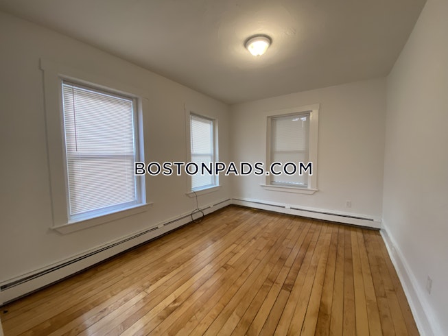 Boston - $3,200 /mo