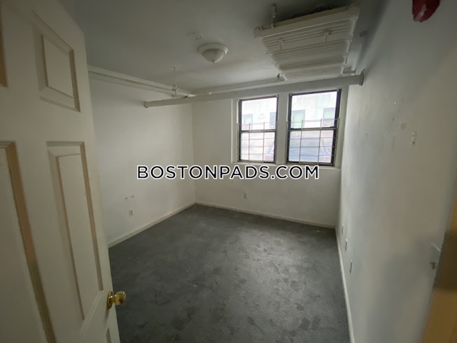 Boston - $3,350 /mo