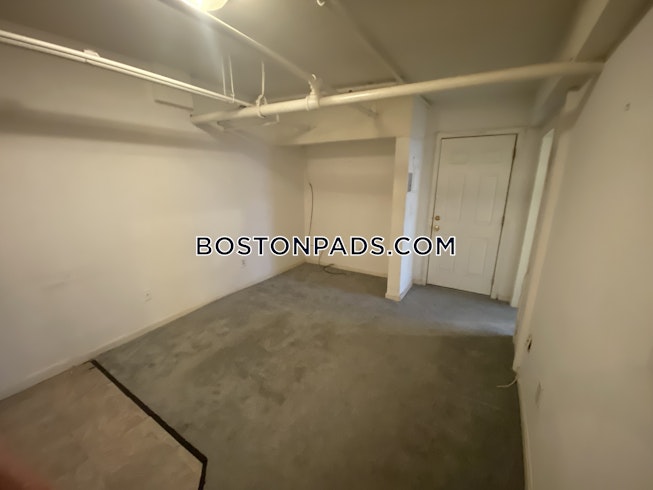 Boston - $3,350 /mo