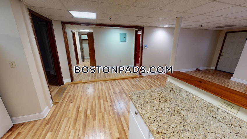 Boston - $5,200 /month