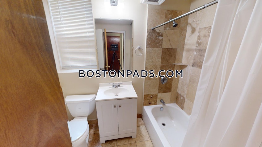 Boston - $4,600 /month