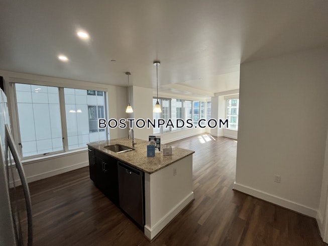 Boston - $4,275 /mo