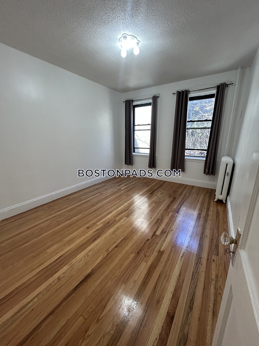 Boston - $2,350 /month