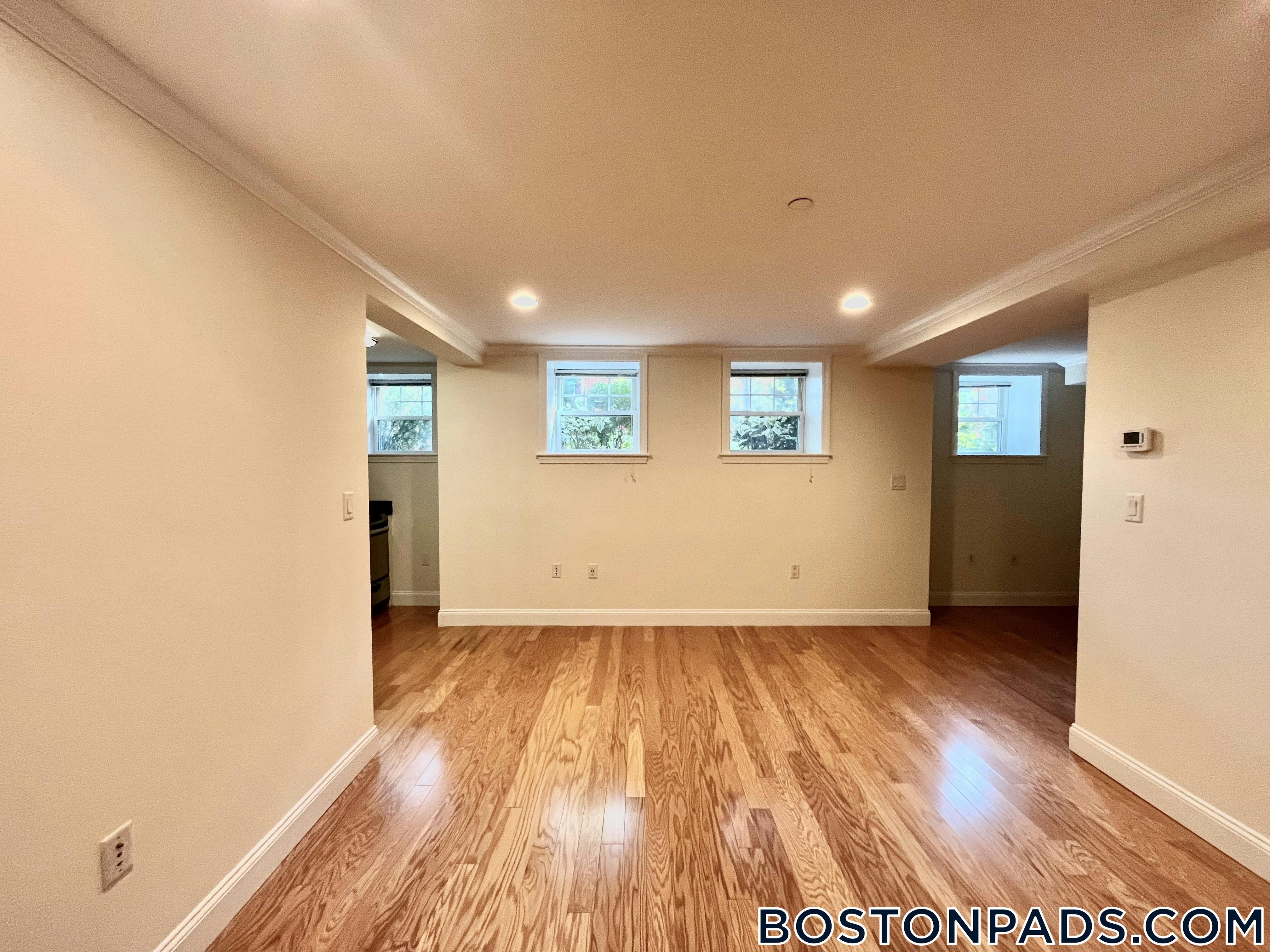 Cambridge - $2,695