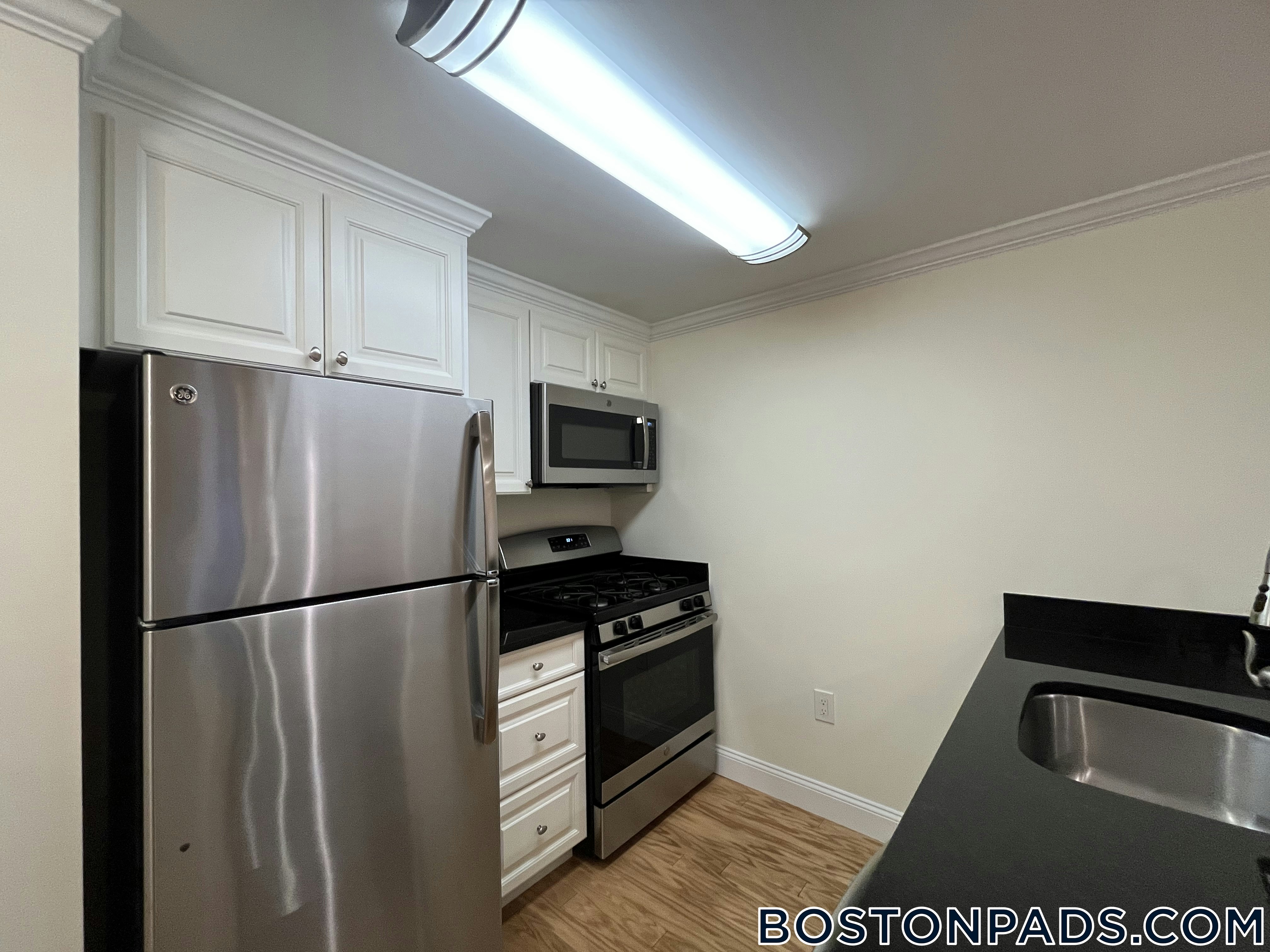 Cambridge - $2,995