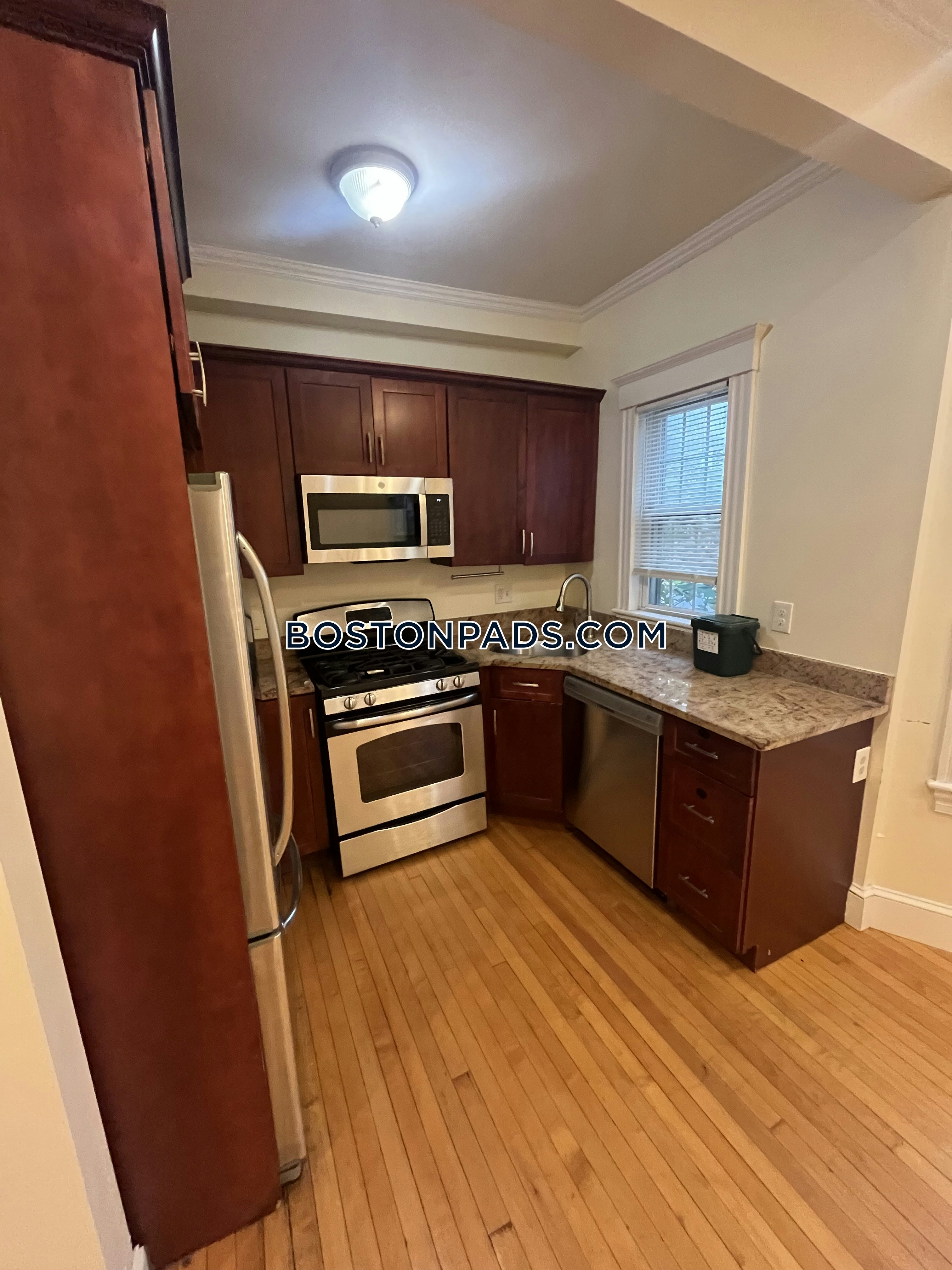 Cambridge - $4,700