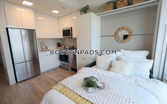 Boston - $7,740+ /mo