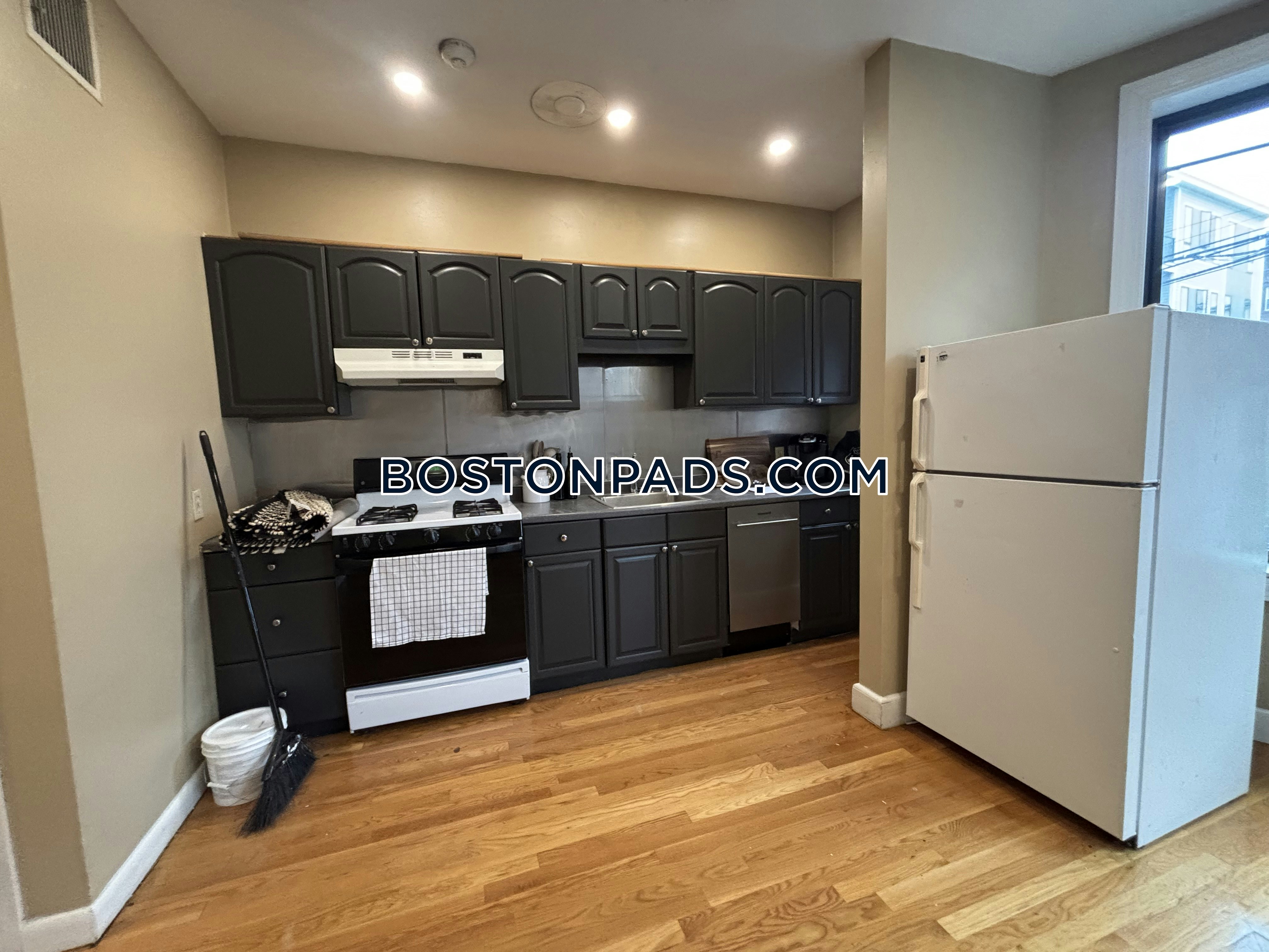 Boston - $2,475