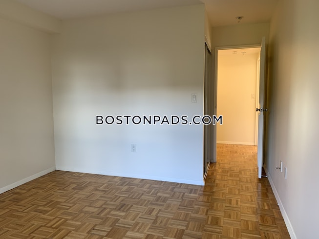 Brookline - $4,550 /mo