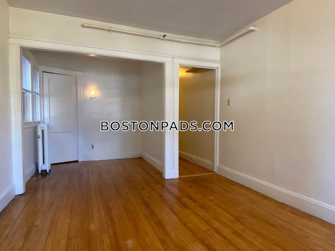 Boston - $1,550 /mo