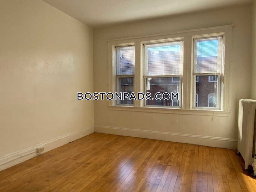 Boston - $3,000 /month