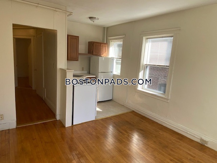 Boston - $3,000 /month