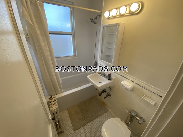 Sidlaw Rd. Boston picture 11