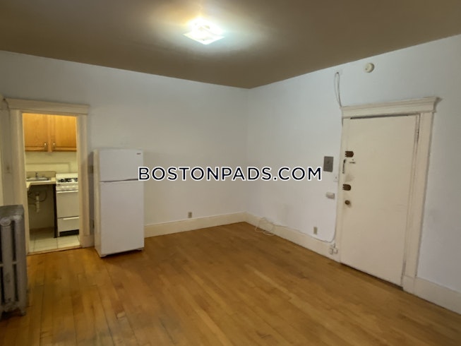 Boston - $1,850 /mo