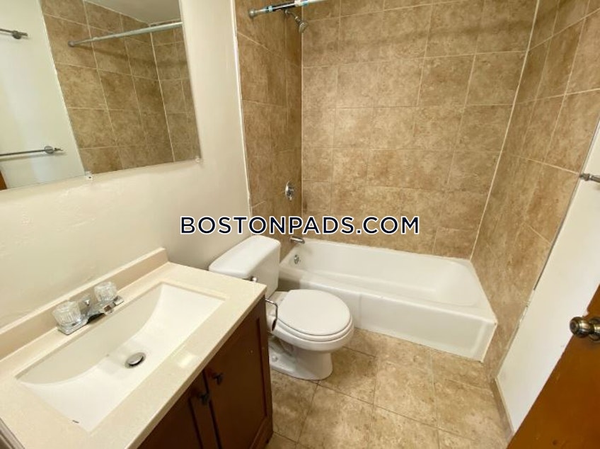 Boston - $2,100 /month