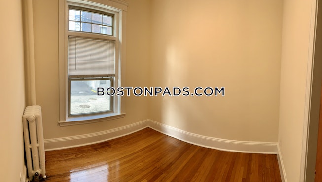 Boston - $1,350 /mo