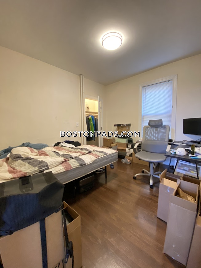 Boston - $2,999 /mo