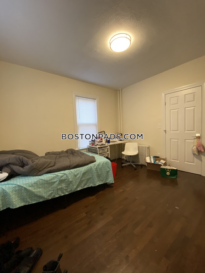 Boston - $2,999 /mo