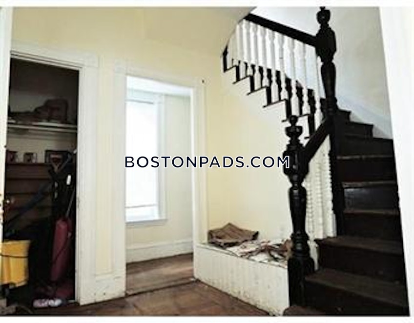Boston - $11,500 /month