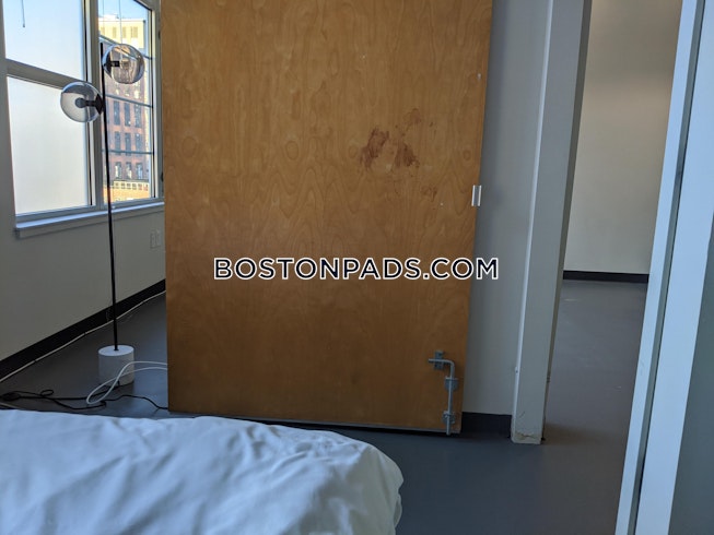 Boston - $4,000 /mo