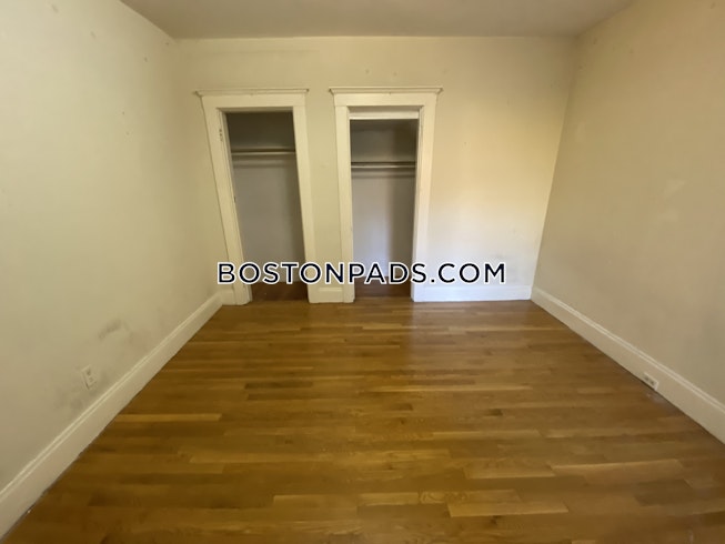 Boston - $4,200 /mo