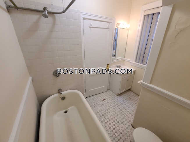 Boston - $1,500 /mo