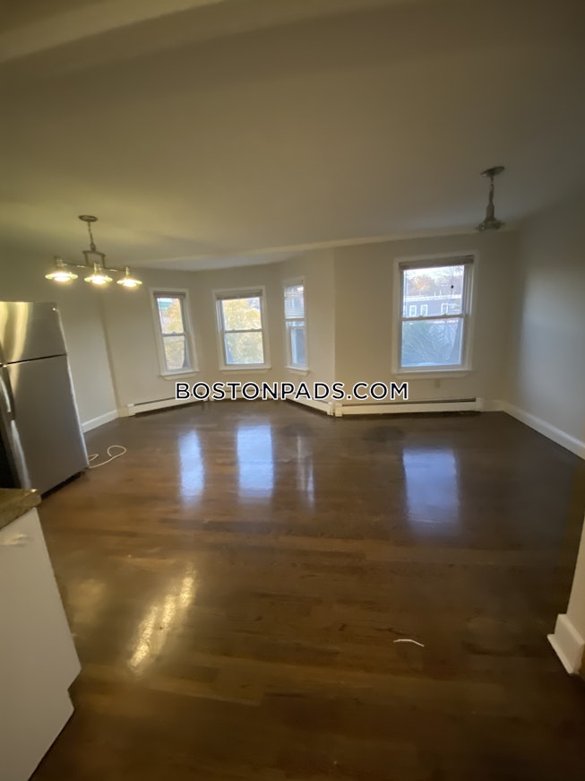 Boston - $1,800 /mo