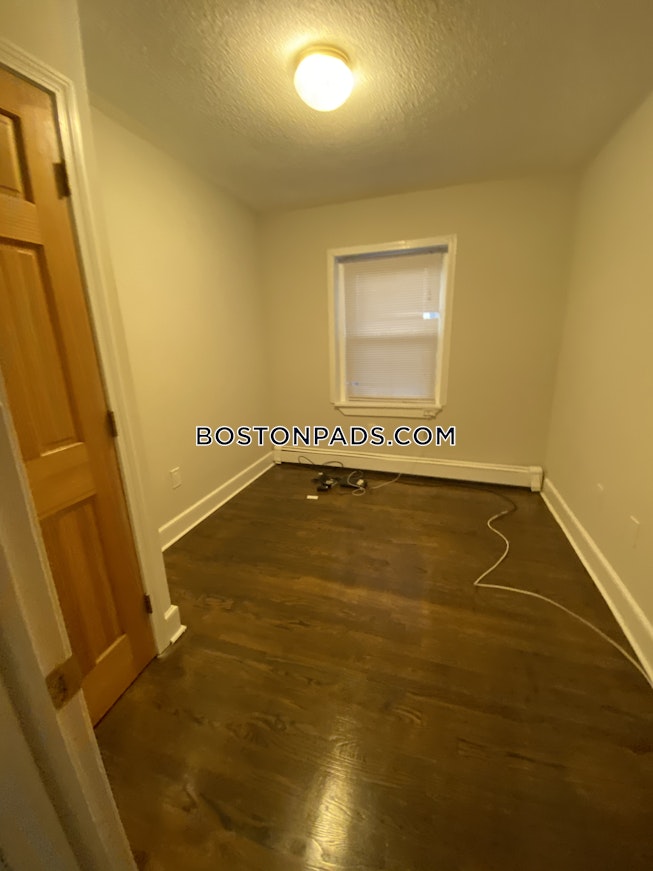 Boston - $1,800 /mo