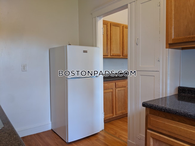 Boston - $1,745 /mo