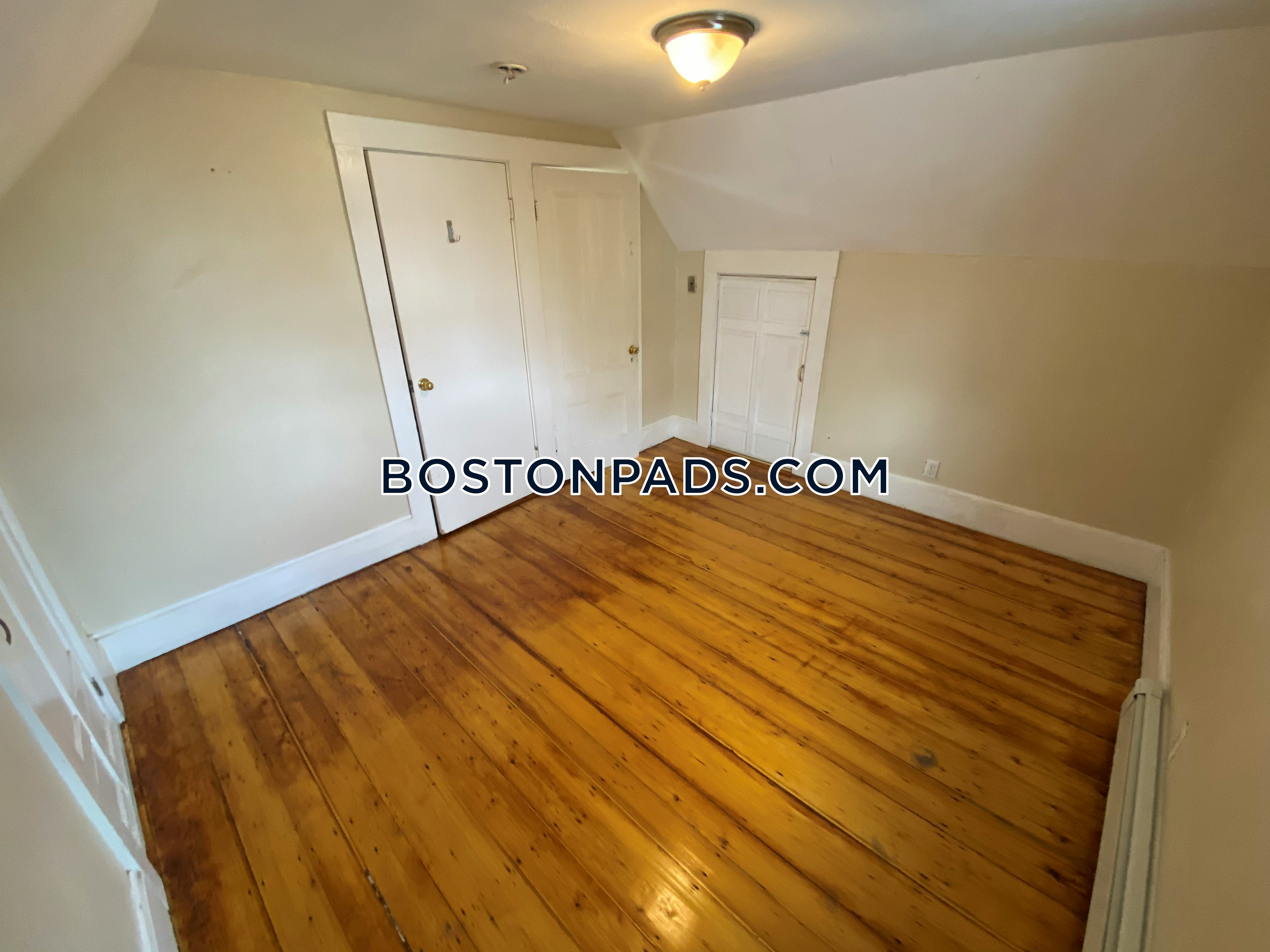 Somerville - $2,600