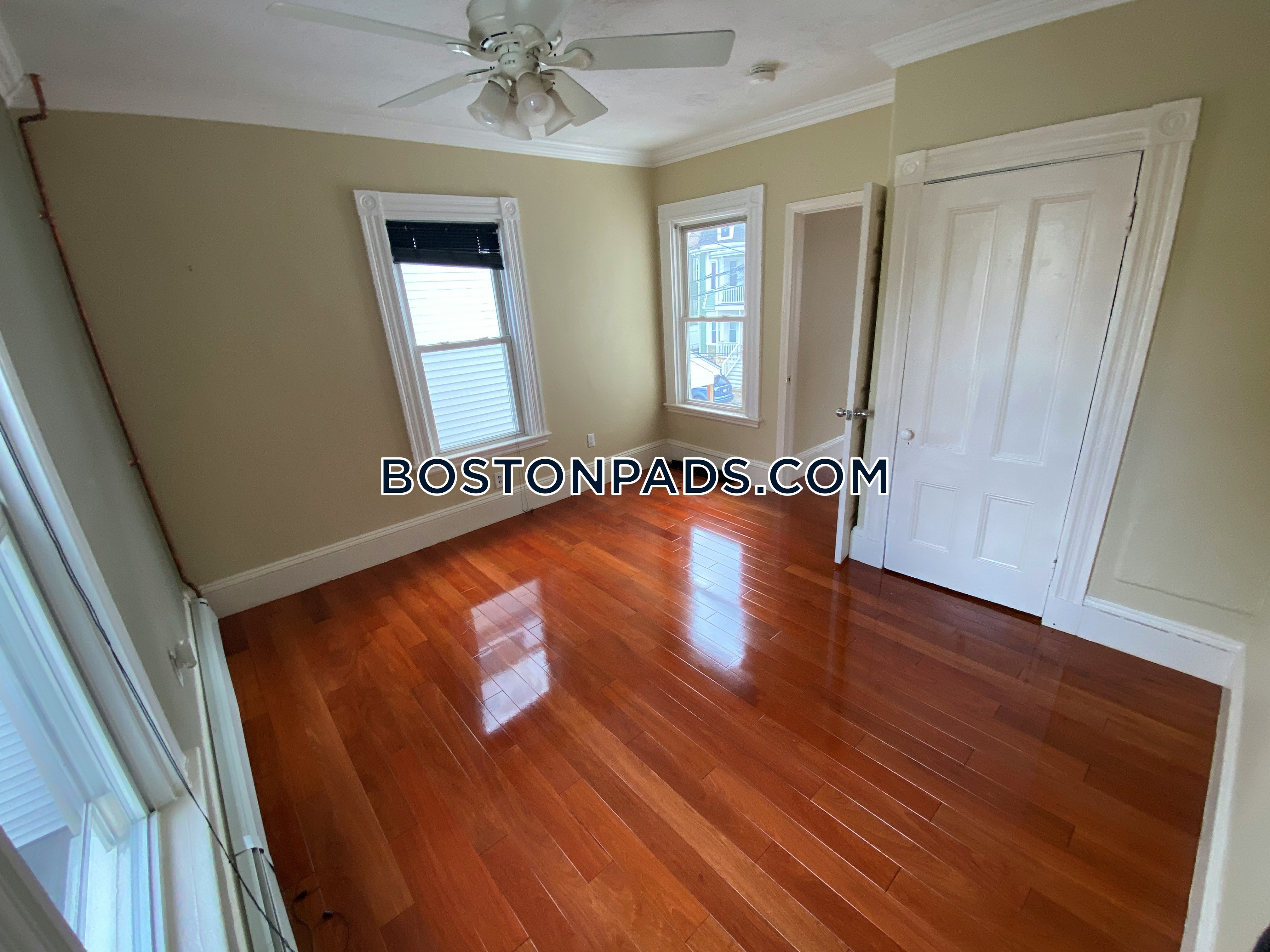 Somerville - $2,600