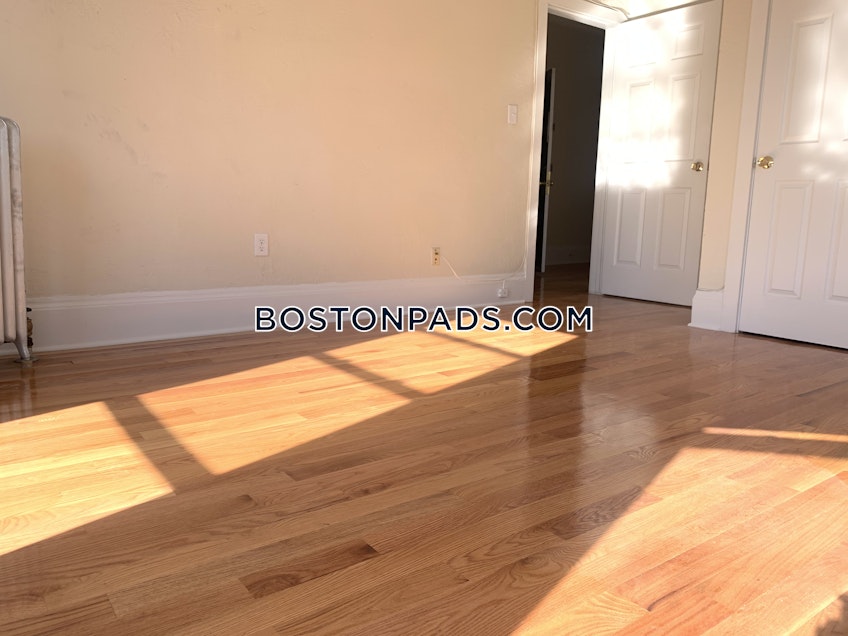 Boston - $2,495 /month