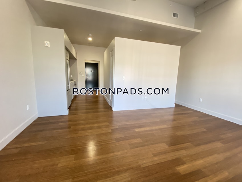 Boston - $2,495 /month