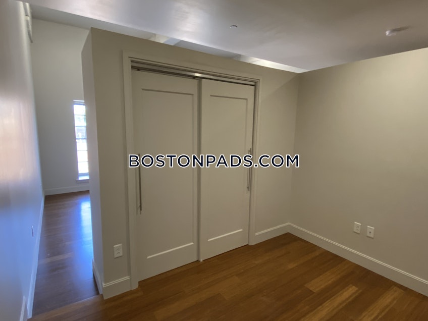 Boston - $2,495 /month