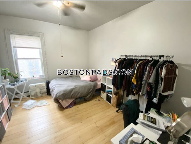 Roxbury Crossing - $7,400 /mo